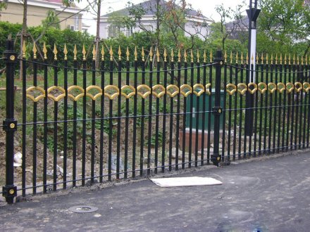 廠家直銷庭院圍欄B24圍欄